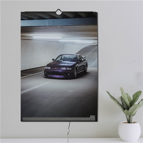 ChromeCars® Wandkalender - Nissan Skyline R33 GT-R V-spec MNPI - 2025 (DIN A2)